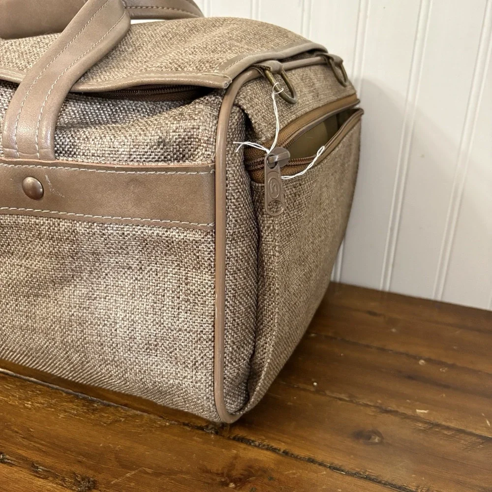 Vtg Hartmann Tweed 17
